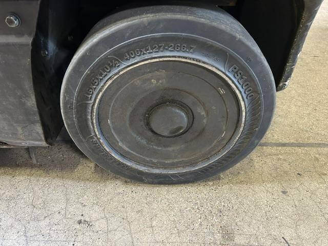 2019 Raymond 4750C50L - Cushion Propane - Image 6