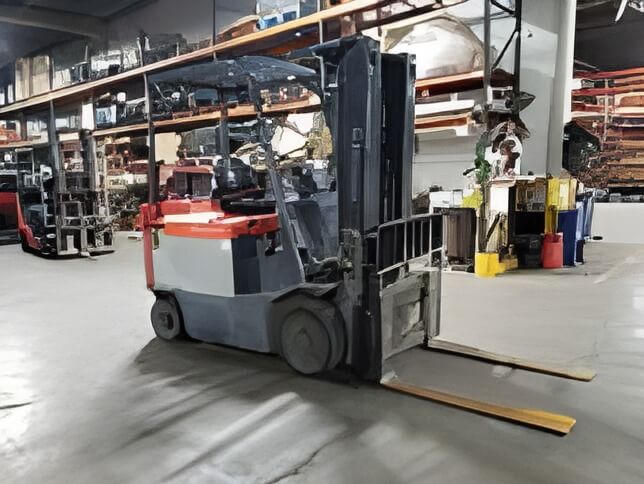 2020 Toyota 7FBCU35 - 4 Wheel Electric Sit-Down Forklift - Image 3
