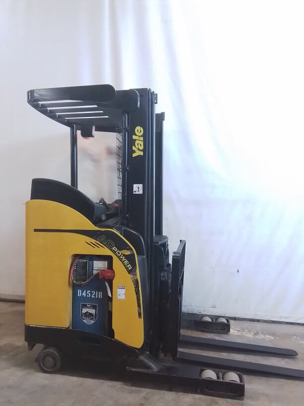 2015 Yale NR040DBNS24TE091 - Narrow-Aisle Reach Truck - Image 3
