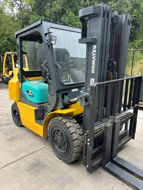 2010 Komatsu FD40ZT-7 Pneumatic Diesel Forklift