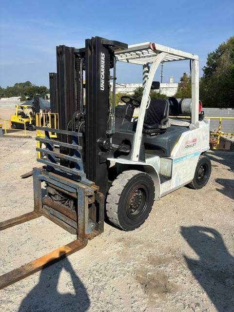 2014 Unicarriers PF80YLP - Pneumatic Propane Forklift