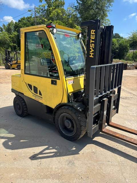 2017 Hyster H70FT - Pneumatic Propane Forklift - Image 2