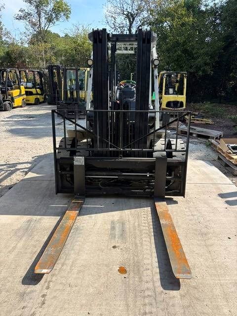 2017 Unicarriers PF80LP - Pneumatic Propane Forklift - Image 5