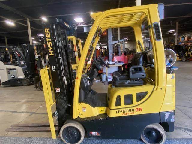 2020 Hyster F010V03278U - Cushion Propane Forklift