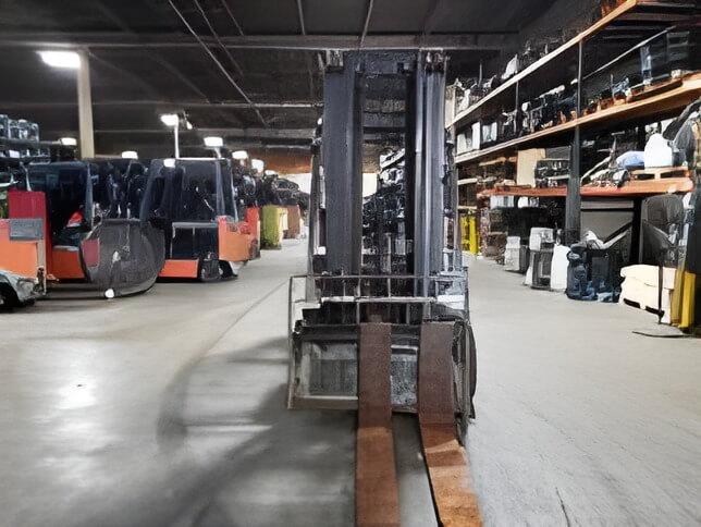 2020 Toyota 8FGC35U-BCS - Cushion Propane Forklift - Image 2