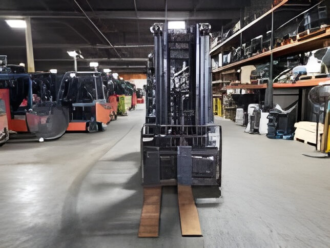 2020 Toyota 8FGC35U-BCS - Cushion Propane Forklift - Image 2