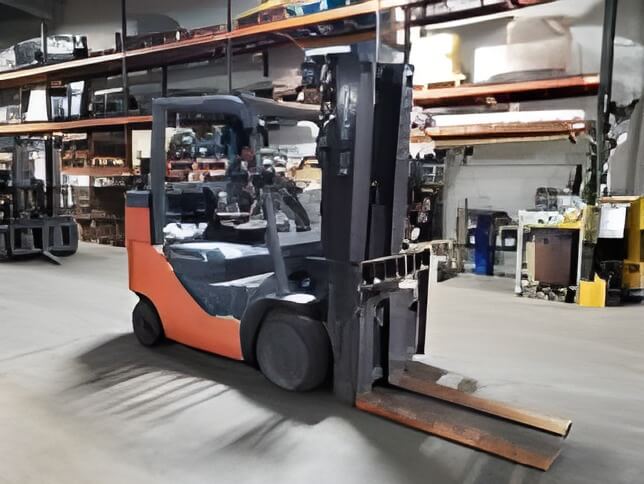 2020 Toyota 8FGC35U-BCS - Cushion Propane Forklift - Image 3