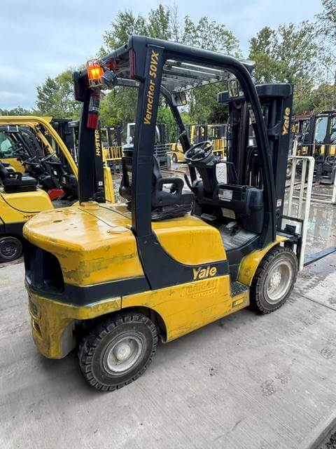 2020 Yale GDP050VX - Pneumatic Diesel Forklift - Image 4