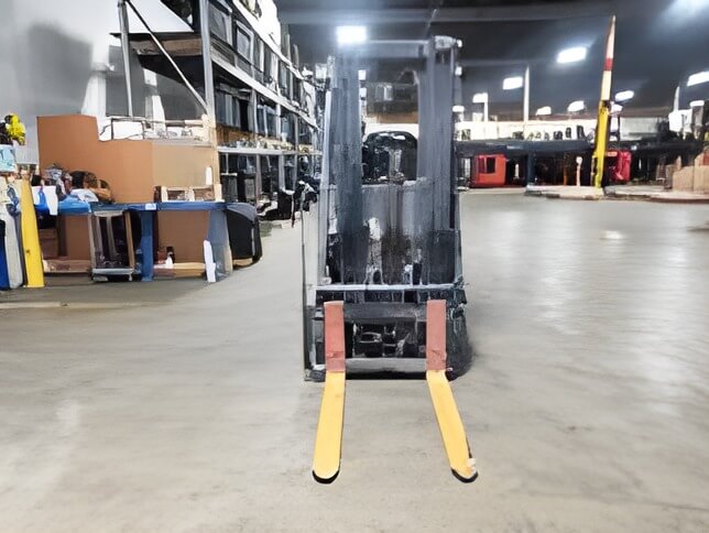 2021 Toyota 8FBCU20 - 4 Wheel Electric Sit-Down Forklift - Image 2