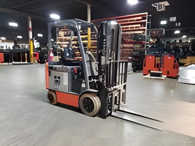 2021 Toyota 8FBCU20 - 4 Wheel Electric Sit-Down Forklift - Image 3