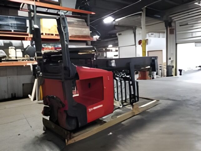 2022 Raymond 750-DR32TT - Deep Reach Truck Forklift - Image 3