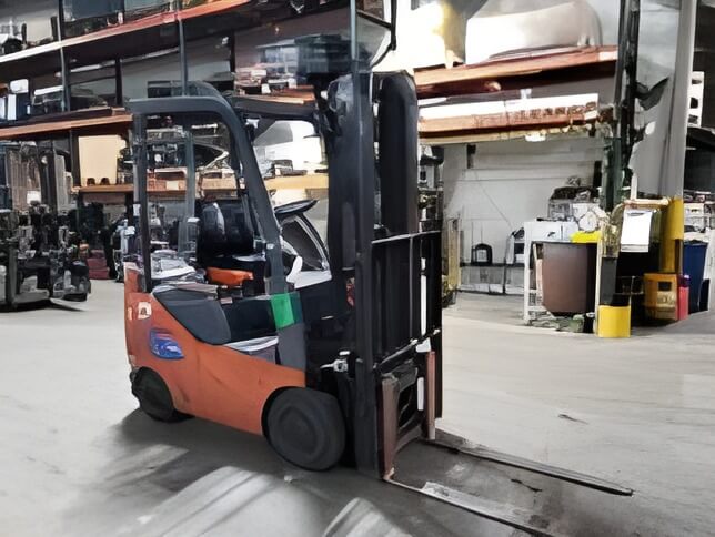 2023 Toyota 50-8FGCU15 - Cushion Propane Forklift - Image 3