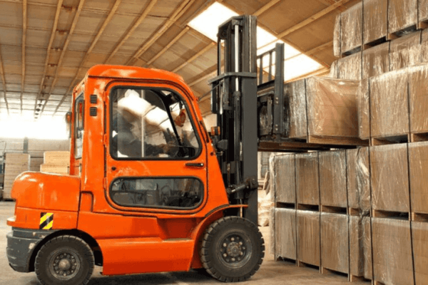 Should You Buy a New or Used Pneumatic Forklift