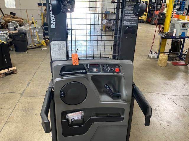 2015 Raymond 540OPC30TT - Narrow Aisle Stand Up Forklift - Image 5