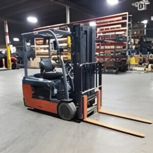 2017 Toyota 8FBE20U - 3 Wheel Electric Forklift