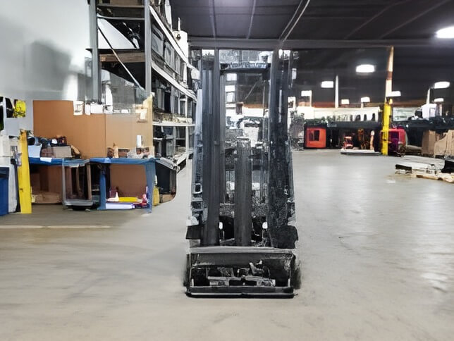 2018 Toyota 8FBCHU25 - 4 Wheel Electric Sit-Down Forklift - Image 2