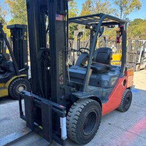 2021 Toyota 8FDU30 - Pneumatic Diesel Forklift