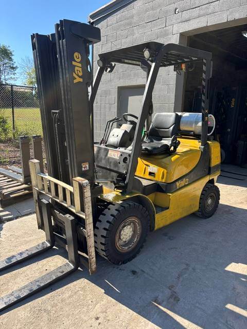 2021 Yale GLP050MX - Pneumatic Propane Forklift - Image 2