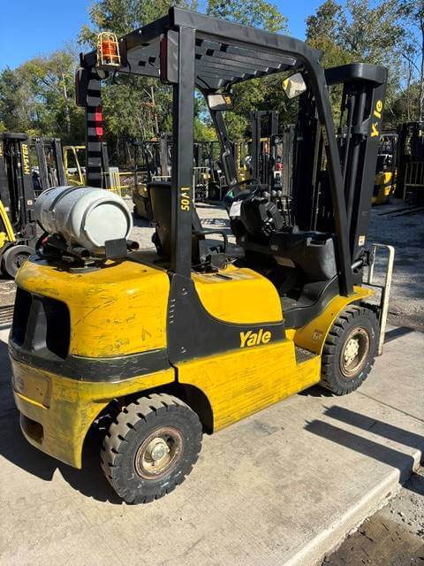 2021 Yale GLP050MX - Pneumatic Propane Forklift - Image 3
