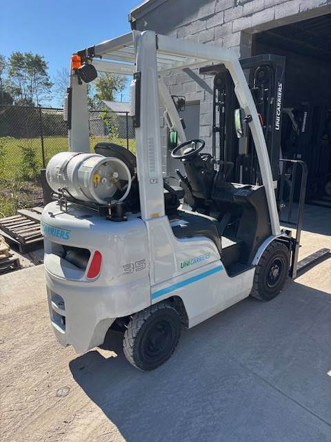 2023 Unicarriers PF35LP - Pneumatic Propane Forklift - Image 4