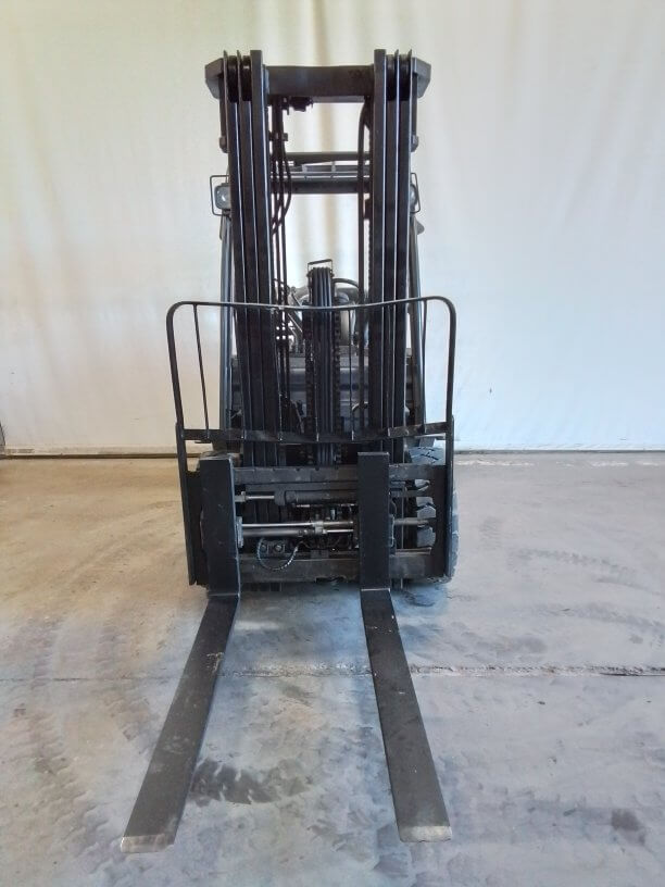2018 Toyota 8FGU30 - Pneumatic Propane Forklift - Image 2
