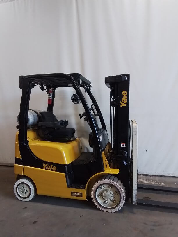 2017 Yale GLC040VX - Cushion Propane Forklift - Image 3