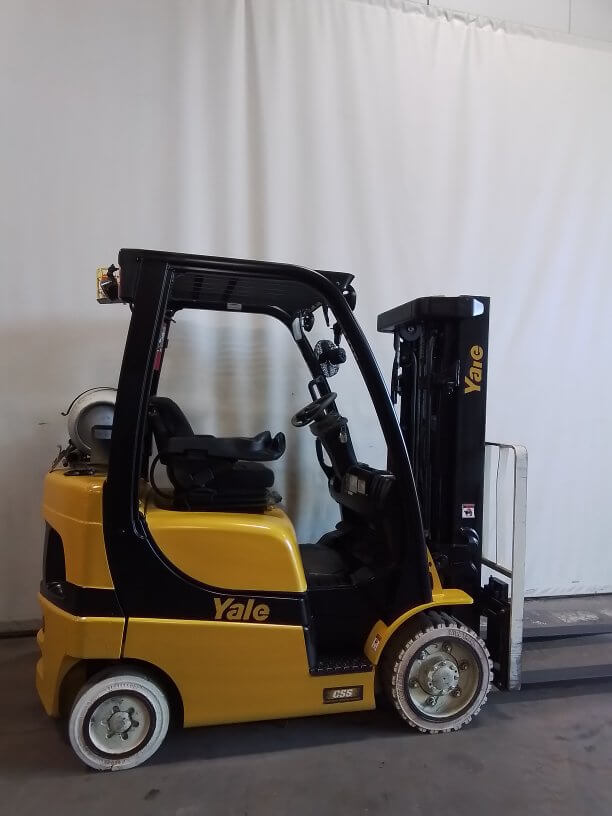 2017 Yale GLC040VX - Cushion Propane Forklift - Image 4